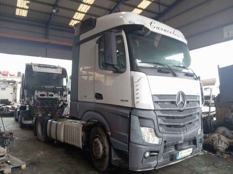 mercedes-benz actros bm 963.xxx 2-achser del año 2013