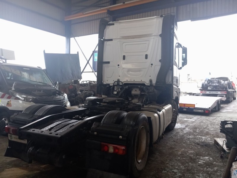 mercedes-benz actros bm 963.xxx 2-achser del año 2013