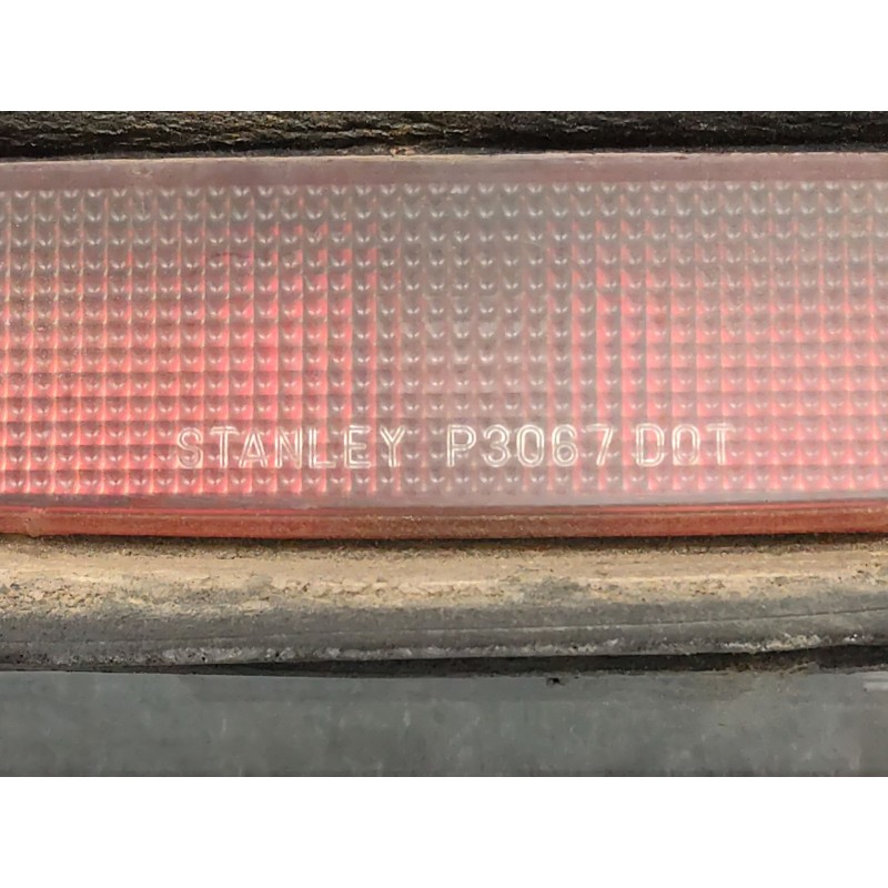 Recambio de luz central de freno para mazda 3 berlina (bk) 1.6 vvt active referencia OEM IAM p3067  