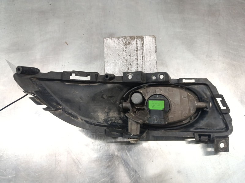 Recambio de faro antiniebla izquierdo para mazda 3 berlina (bk) 1.6 vvt active referencia OEM IAM   