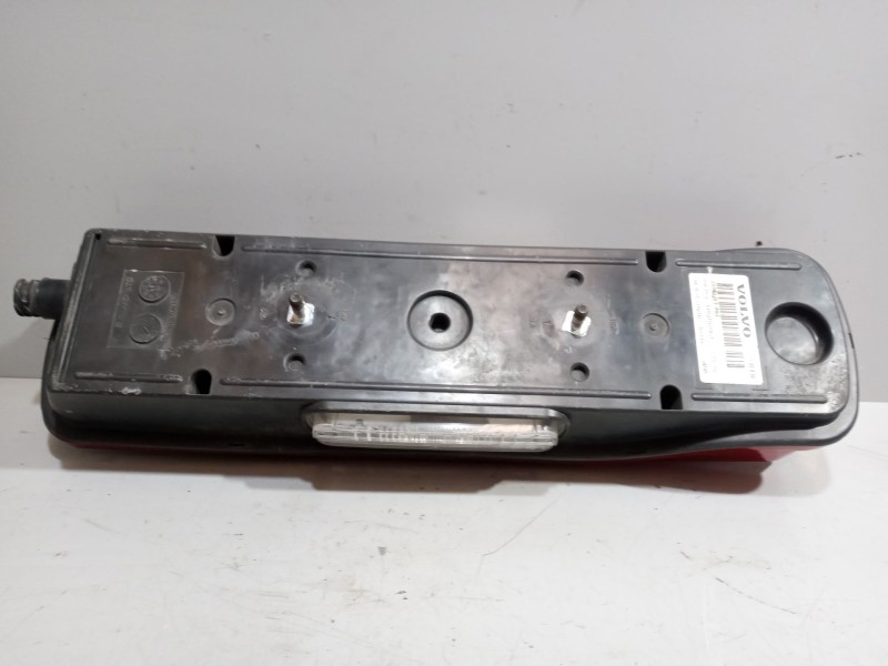 Recambio de piloto trasero izquierdo para volvo fh xxx 12.8 diesel referencia OEM IAM   