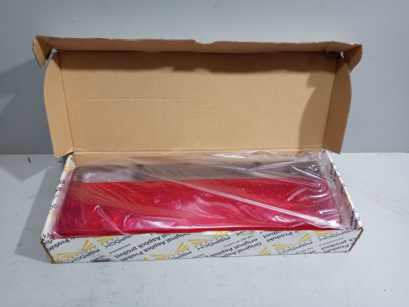 Recambio de piloto trasero izquierdo para montenegro rpvc 2gc referencia OEM IAM  TULIPA IZQUIERDA PILOTO UNIVERSAL PLATAFORMA