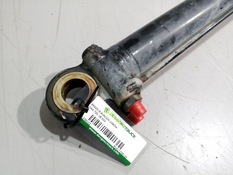 Recambio de brazo elevacion cabina para man tgx 18.xxx 12.4 diesel referencia OEM IAM 81417236124  