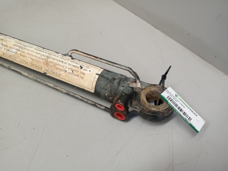 Recambio de brazo elevacion cabina para man tgx 18.xxx 12.4 diesel referencia OEM IAM 81417236124  81417236138