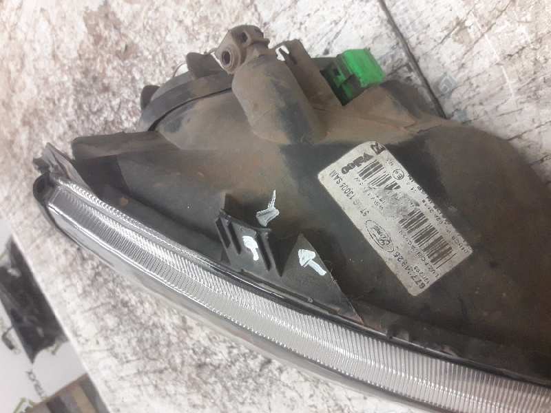Recambio de faro derecho para ford ka (ccq) básico referencia OEM IAM 67724925  