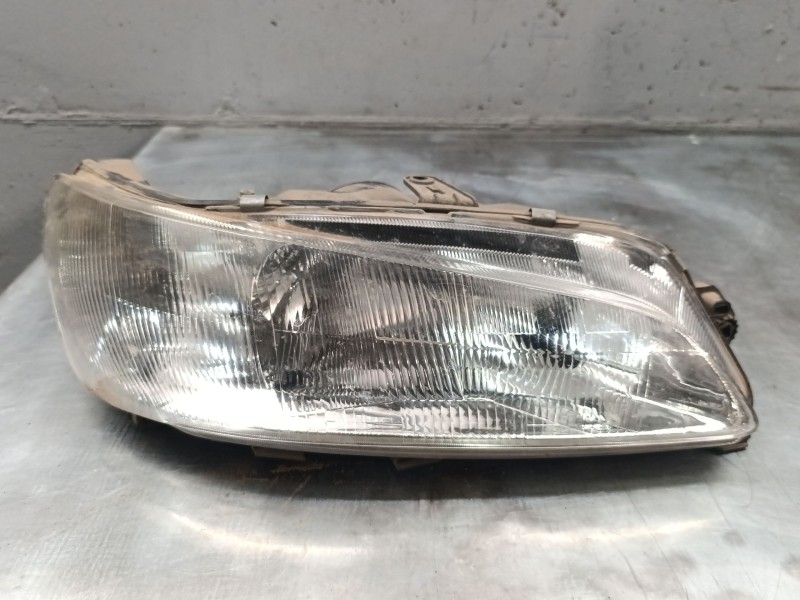Recambio de faro derecho para peugeot 306 berlina 3/4/5 puertas (s2) style referencia OEM IAM   