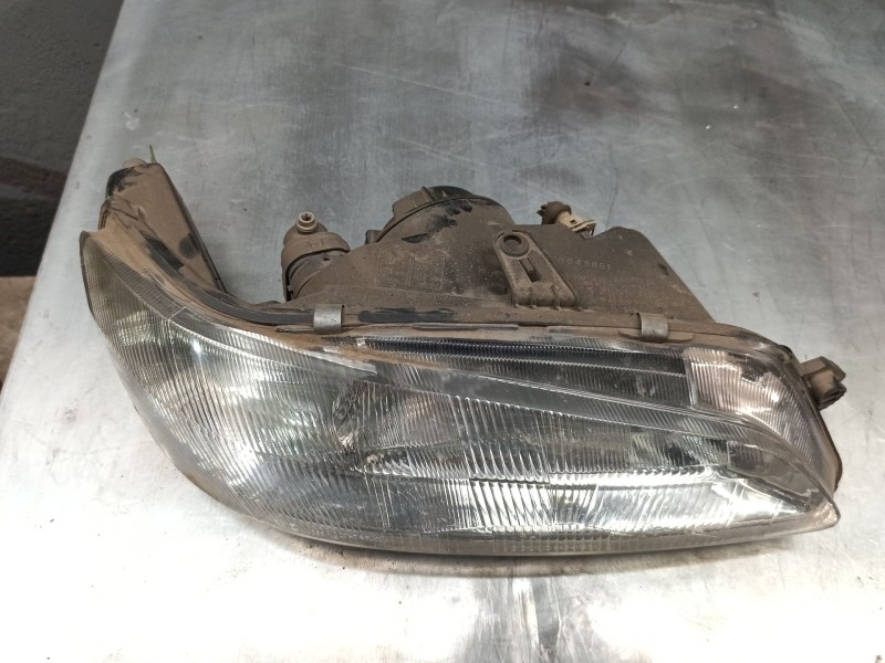 Recambio de faro derecho para peugeot 306 berlina 3/4/5 puertas (s2) style referencia OEM IAM   