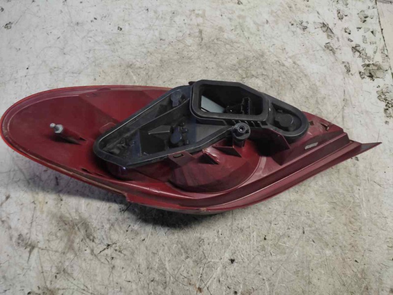 Recambio de piloto trasero izquierdo para peugeot 207 xs pack referencia OEM IAM   6 PINS