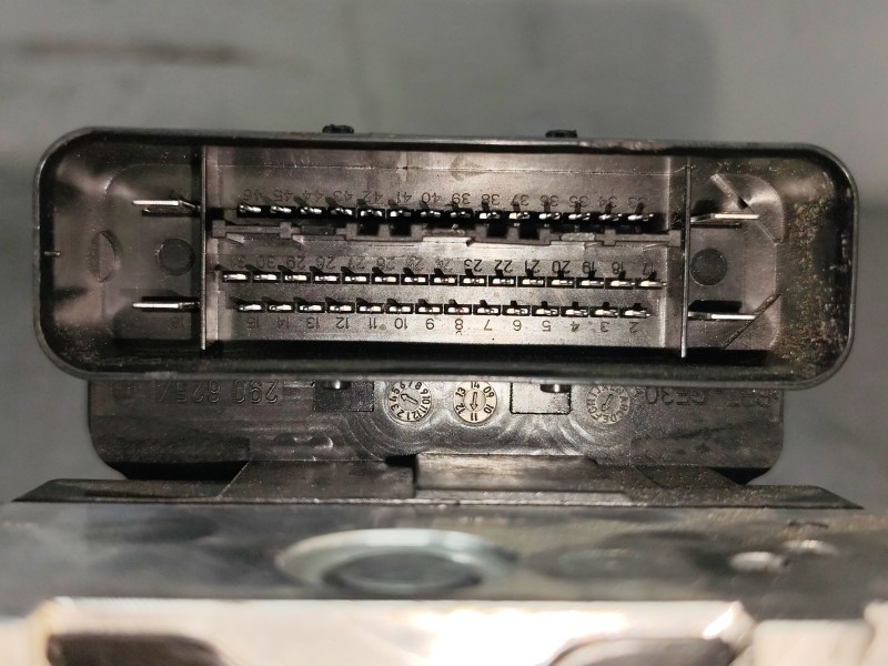 Recambio de abs para mazda 3 (bl) 2.2 mzr cd (bl10) referencia OEM IAM BFD1437AZ  