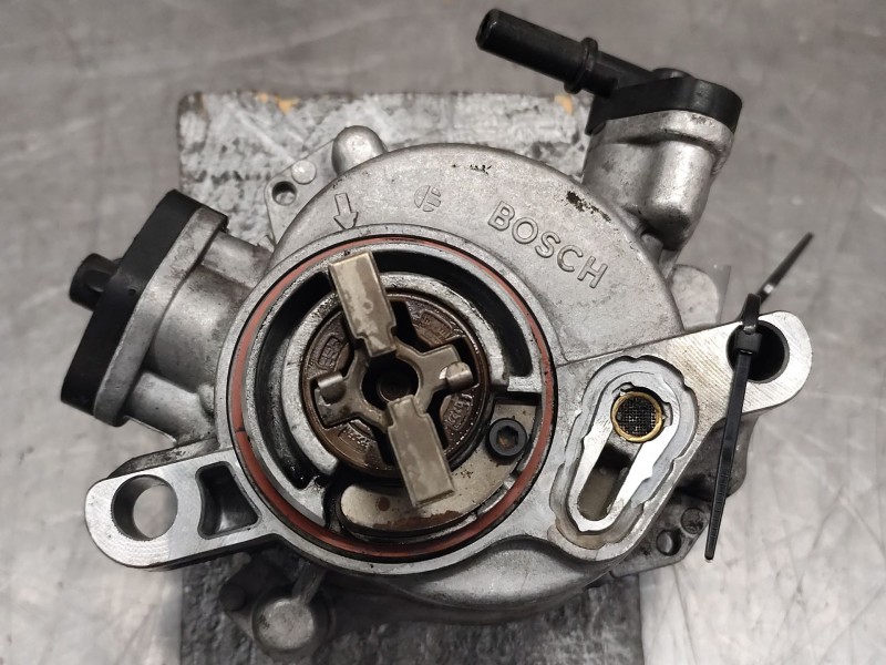 Recambio de depresor freno / bomba vacio para peugeot 206 4-trg. xt referencia OEM IAM 9684786780  