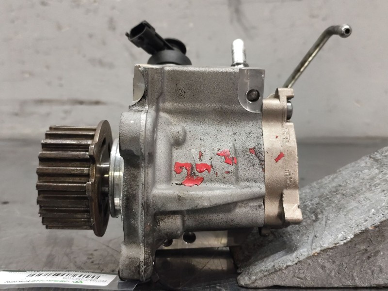 Recambio de bomba inyeccion para peugeot 208 i (ca_, cc_) 1.6 hdi referencia OEM IAM 0445010516LW  
