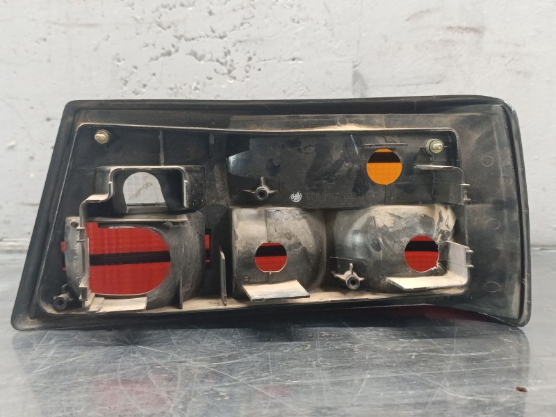 Recambio de piloto trasero izquierdo para ford orion gl referencia OEM IAM   