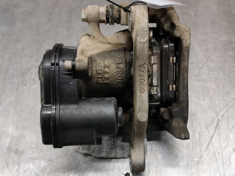 Recambio de pinza freno trasera derecha para nissan qashqai ii (j11, j11_) 1.6 dci referencia OEM IAM 32353310C  