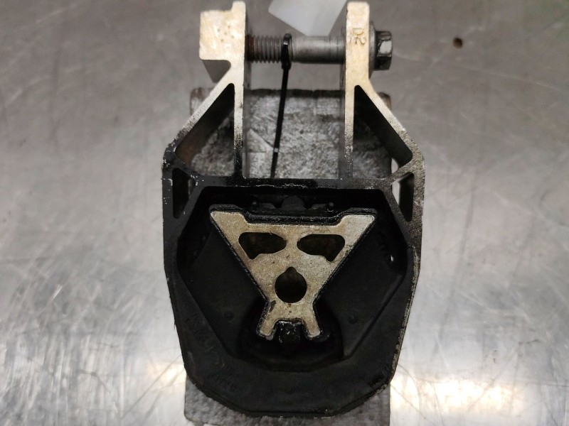 Recambio de soporte motor para ford focus lim. (cb8) titanium referencia OEM IAM   