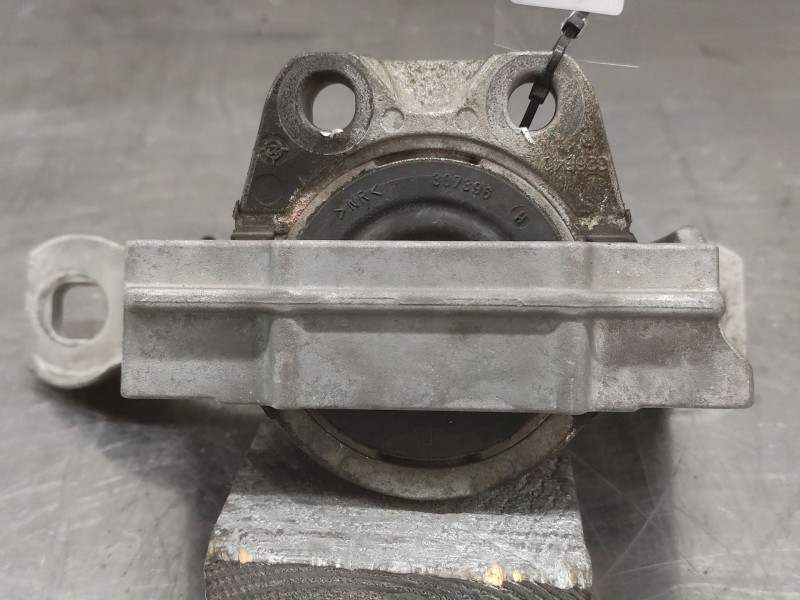 Recambio de soporte motor derecho para ford focus lim. (cb8) titanium referencia OEM IAM 326E92  