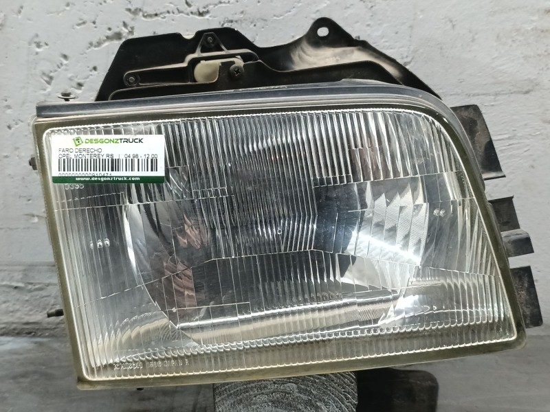 Recambio de faro derecho para opel monterey rs referencia OEM IAM   