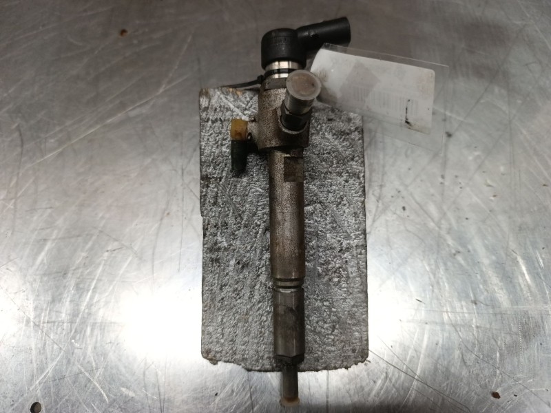 Recambio de inyector para renault megane iii hatchback (bz0/1_, b3_) 1.5 dci referencia OEM IAM H8200204788  