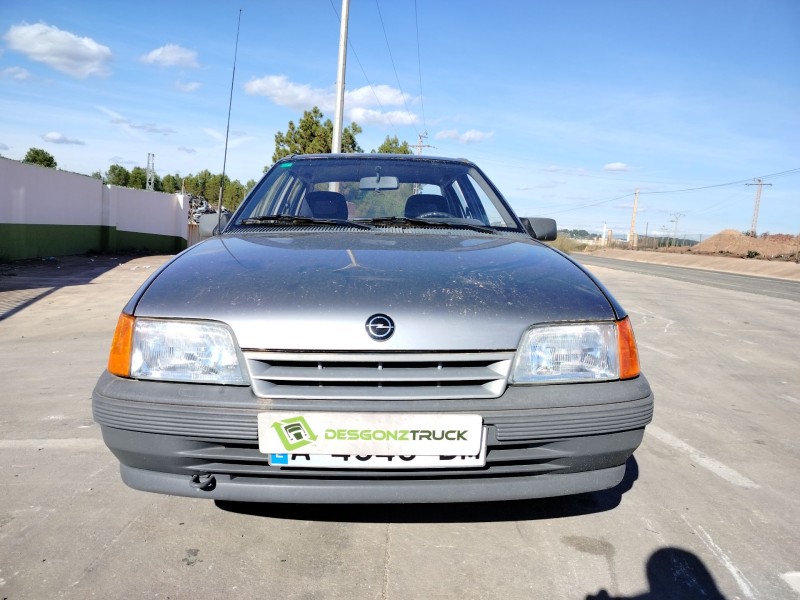 opel kadett e del año 1989