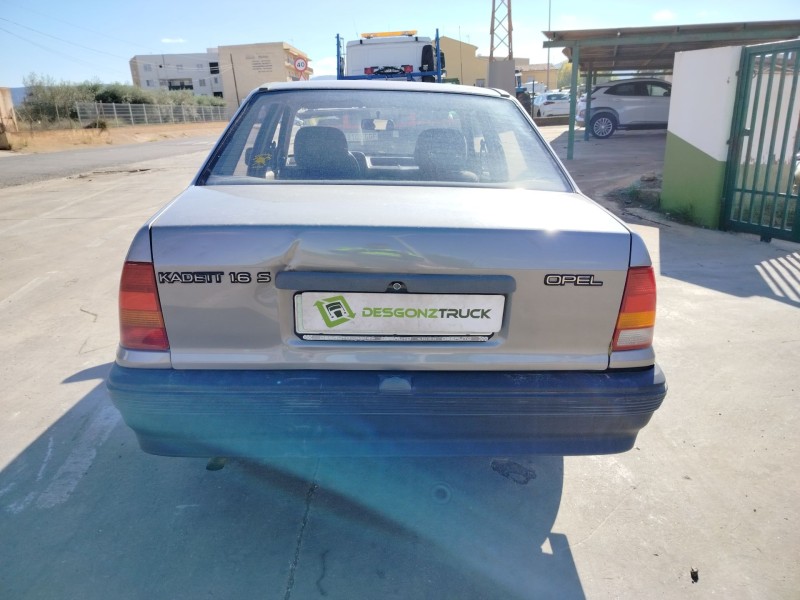opel kadett e del año 1989