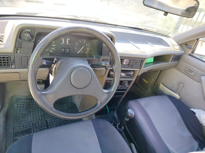 opel kadett e del año 1989