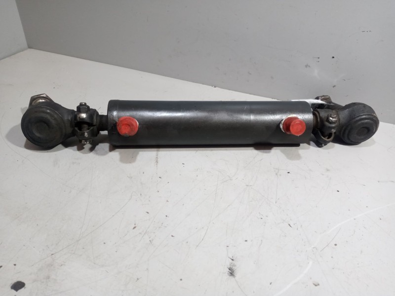 Recambio de brazo direccion hidraulico para iveco trakker 7.8 diesel referencia OEM IAM 41214925 8347974177 