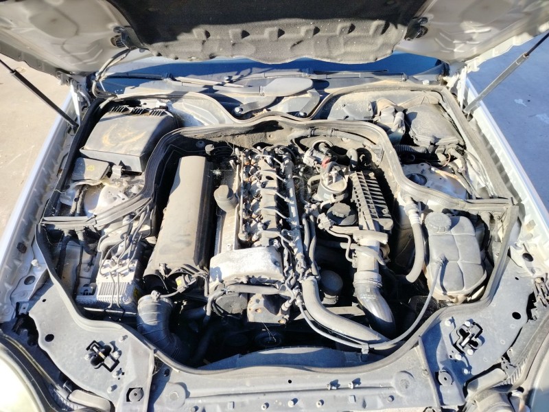 mercedes-benz clase e (w211) berlina del año 2008