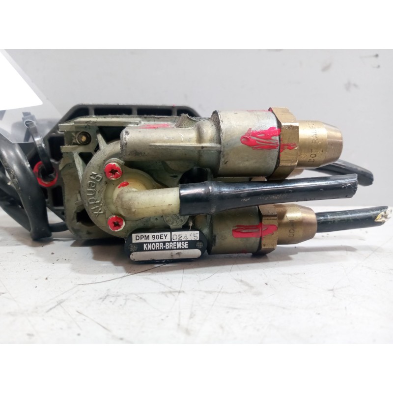 Recambio de palanca freno de mano para iveco stralis (ad/at) 7.8 diesel referencia OEM IAM 504062171 dpm90ey 