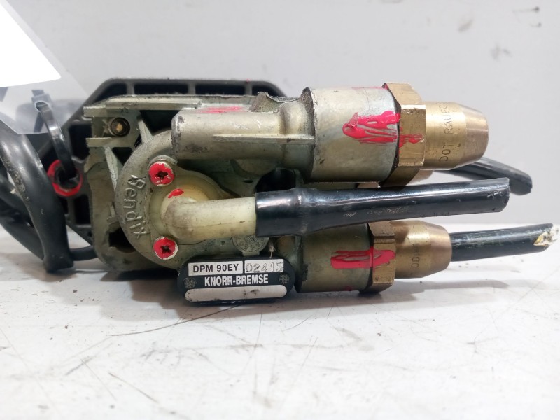 Recambio de palanca freno de mano para iveco stralis (ad/at) 7.8 diesel referencia OEM IAM 504062171 dpm90ey 