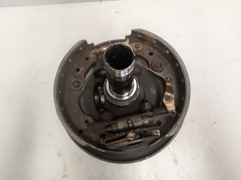 Recambio de tambor freno trasero para nissan trucks l35.09 l-35.095 referencia OEM IAM   