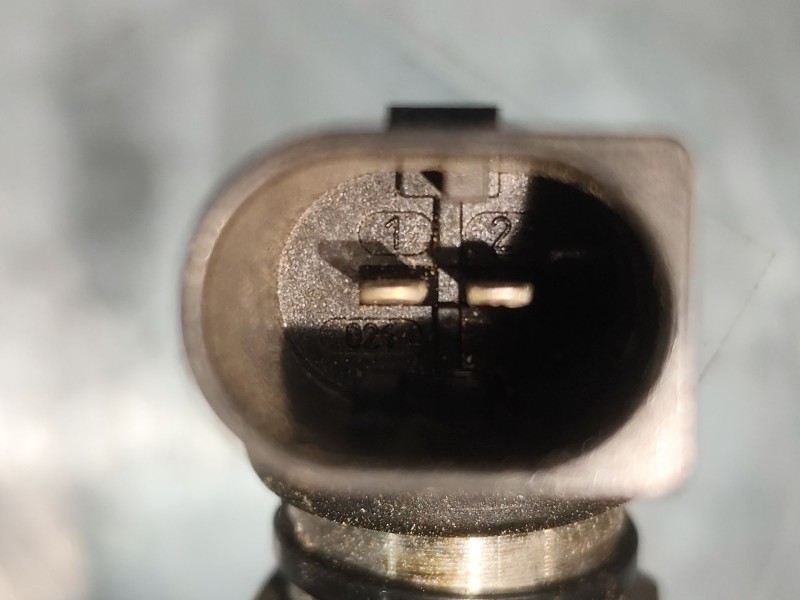 Recambio de inyector para renault megane iii hatchback (bz0/1_, b3_) 1.5 dci referencia OEM IAM H8200204788  