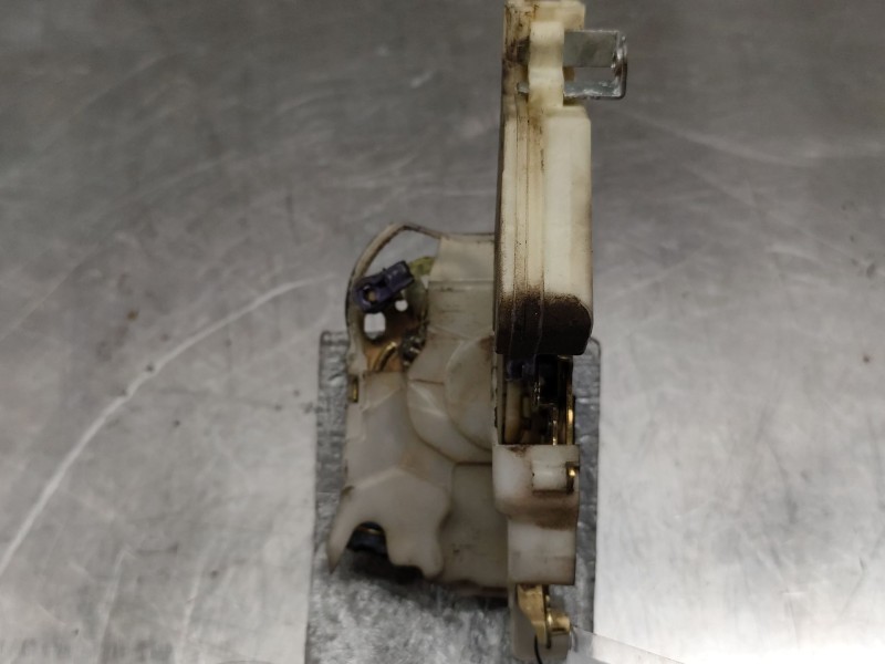 Recambio de cerradura puerta delantera izquierda para nissan x-trail (t30) comfort referencia OEM IAM 80553AA210  