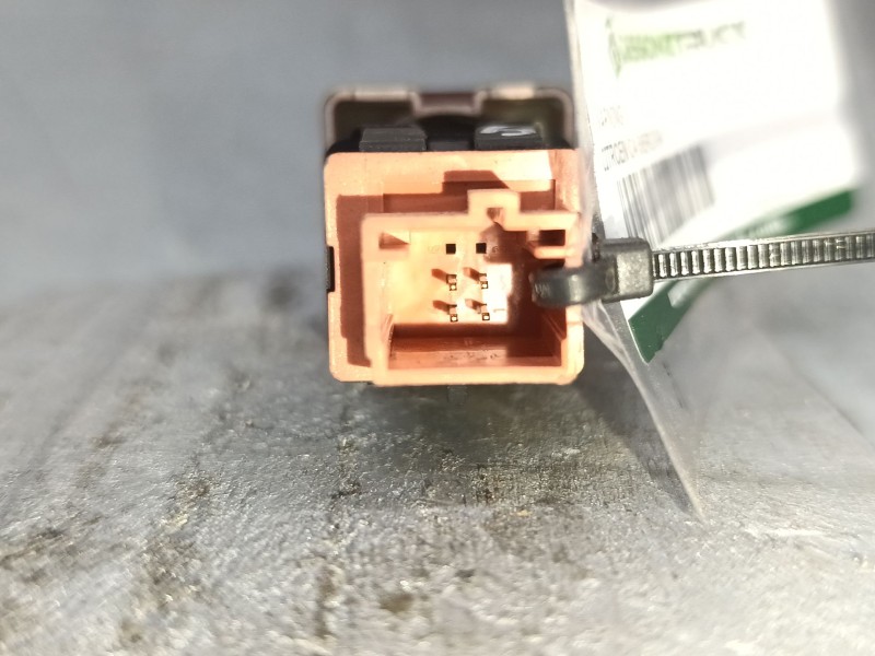 Recambio de warning para citroën c4 berlina lx referencia OEM IAM 96480877KR  