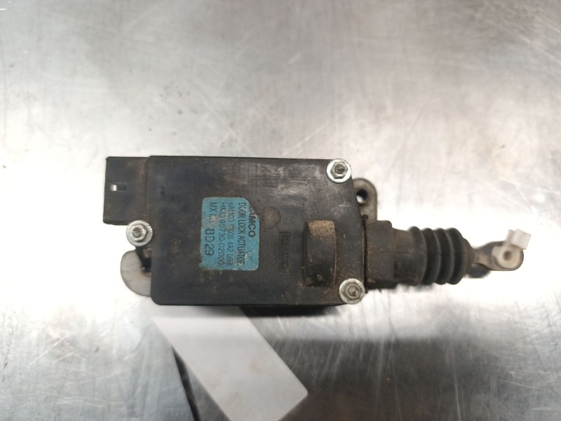 Recambio de motor cierre centralizado trasero izquierdo para hyundai atos (mx) gls referencia OEM IAM 957300200  