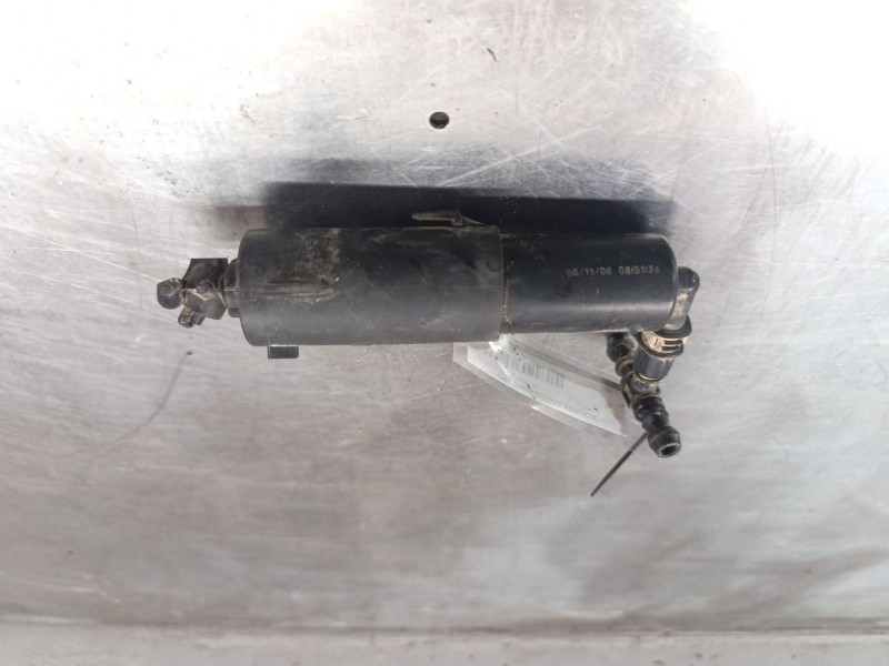 Recambio de limpia faros xenon para bmw x5 (e70) xdrive 30 d referencia OEM IAM 13037710  