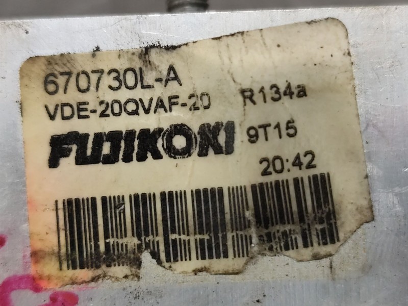 Recambio de valvula expansion para peugeot 208 i (ca_, cc_) 1.2 thp 110 referencia OEM IAM 670730LA  