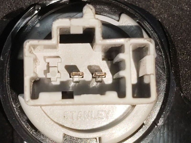 Recambio de piloto trasero derecho para mazda 3 berlina (bk) 1.6 vvt active referencia OEM IAM   