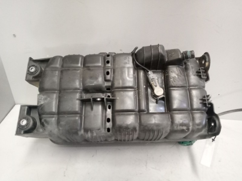 Recambio de deposito expansion para man tgx 18.xxx 12.4 diesel referencia OEM IAM 81061026230 81061026232 