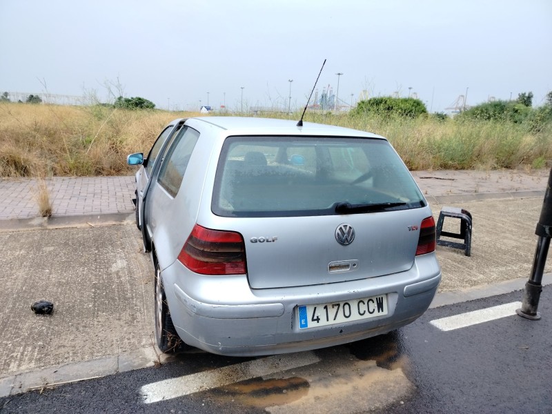 volkswagen golf iv berlina (1j1) del año 2002