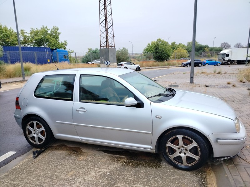 volkswagen golf iv berlina (1j1) del año 2002