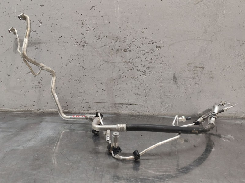 Recambio de tubos aire acondicionado para infiniti q30 1.5 d referencia OEM IAM a2468302615  
