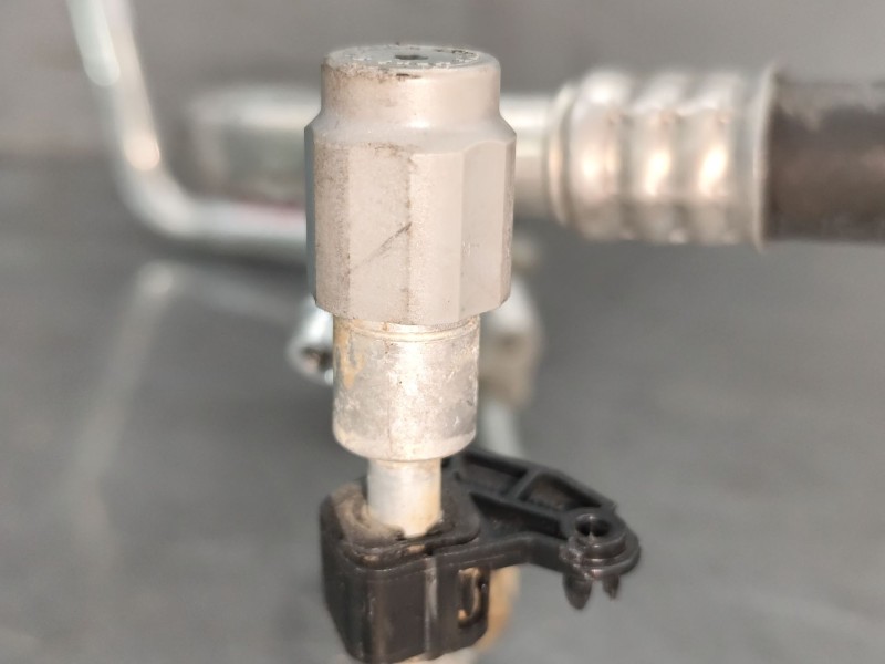 Recambio de tubos aire acondicionado para infiniti q30 1.5 d referencia OEM IAM a2468302615  