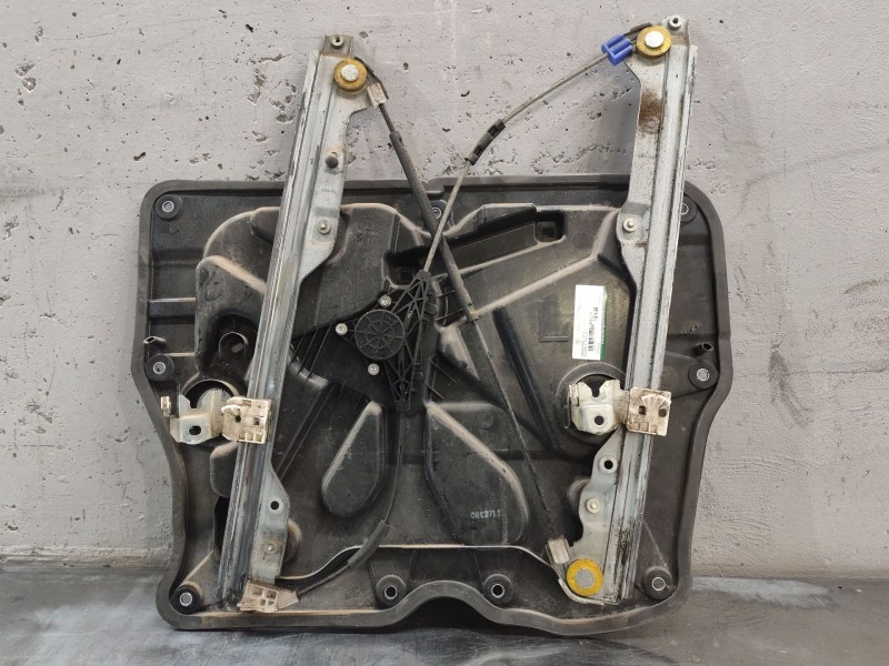 Recambio de elevalunas delantero izquierdo para nissan x-trail ii (t31) 2.0 dci 4x4 referencia OEM IAM 08E2711  