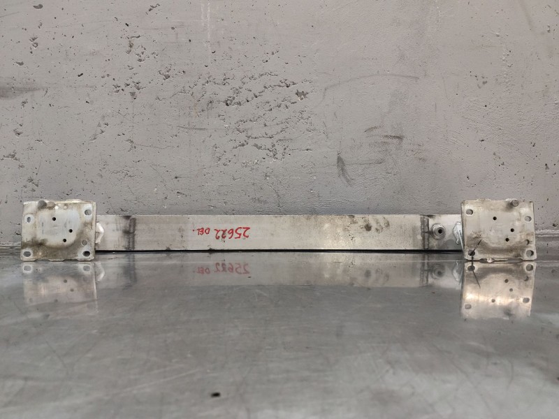 Recambio de refuerzo paragolpes delantero para peugeot 307 break/sw (s2) sw referencia OEM IAM   