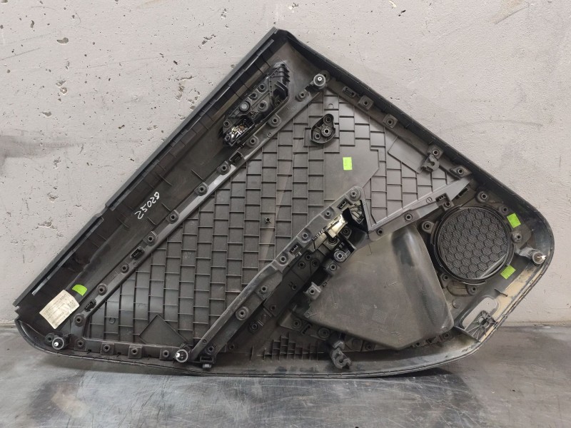 Recambio de guarnecido puerta trasera derecha para volkswagen t-roc (a11, d11) 1.5 tsi referencia OEM IAM 27212  