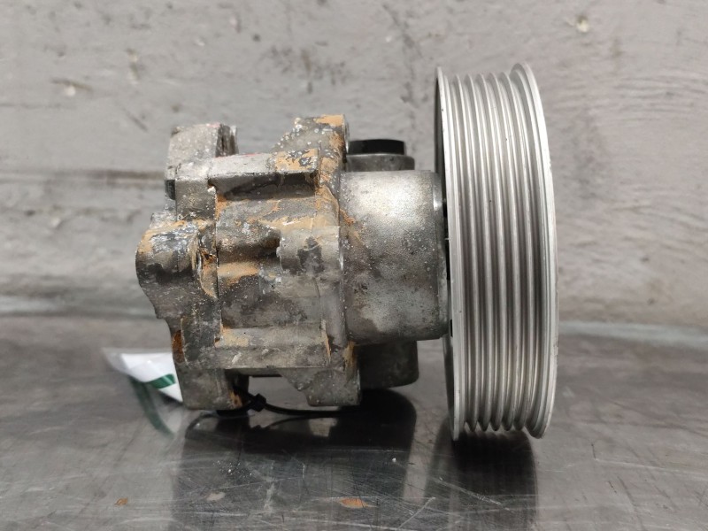 Recambio de bomba servodireccion para audi a4 berlina (8e) 2.0 tdi 16v (103kw) referencia OEM IAM   