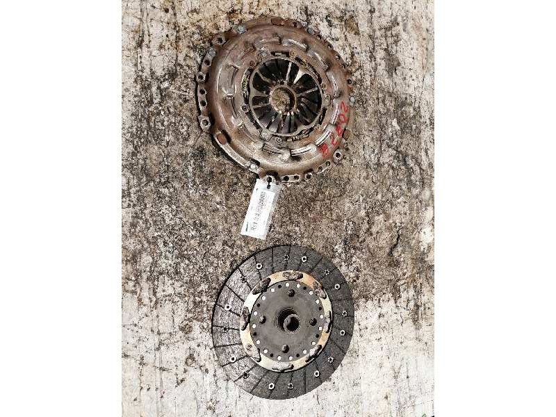 Recambio de kit embrague para citroen c4 lim. seduction referencia OEM IAM 9675022680  