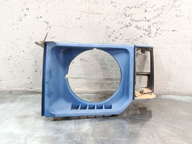 Recambio de moldura codera para mitsubishi montero (l040) 2500 td (2-ptas.) referencia OEM IAM   