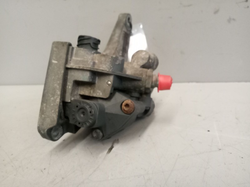 Recambio de valvula aire para renault serie t 10.8 diesel referencia OEM IAM 21707054  