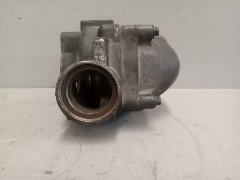 Recambio de cuerpo termostato para renault serie t 10.8 diesel referencia OEM IAM 21767157 7421767157 