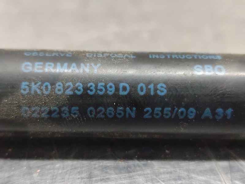 Recambio de amortiguadores capo para volkswagen golf vi (5k1) 2.0 tdi referencia OEM IAM   